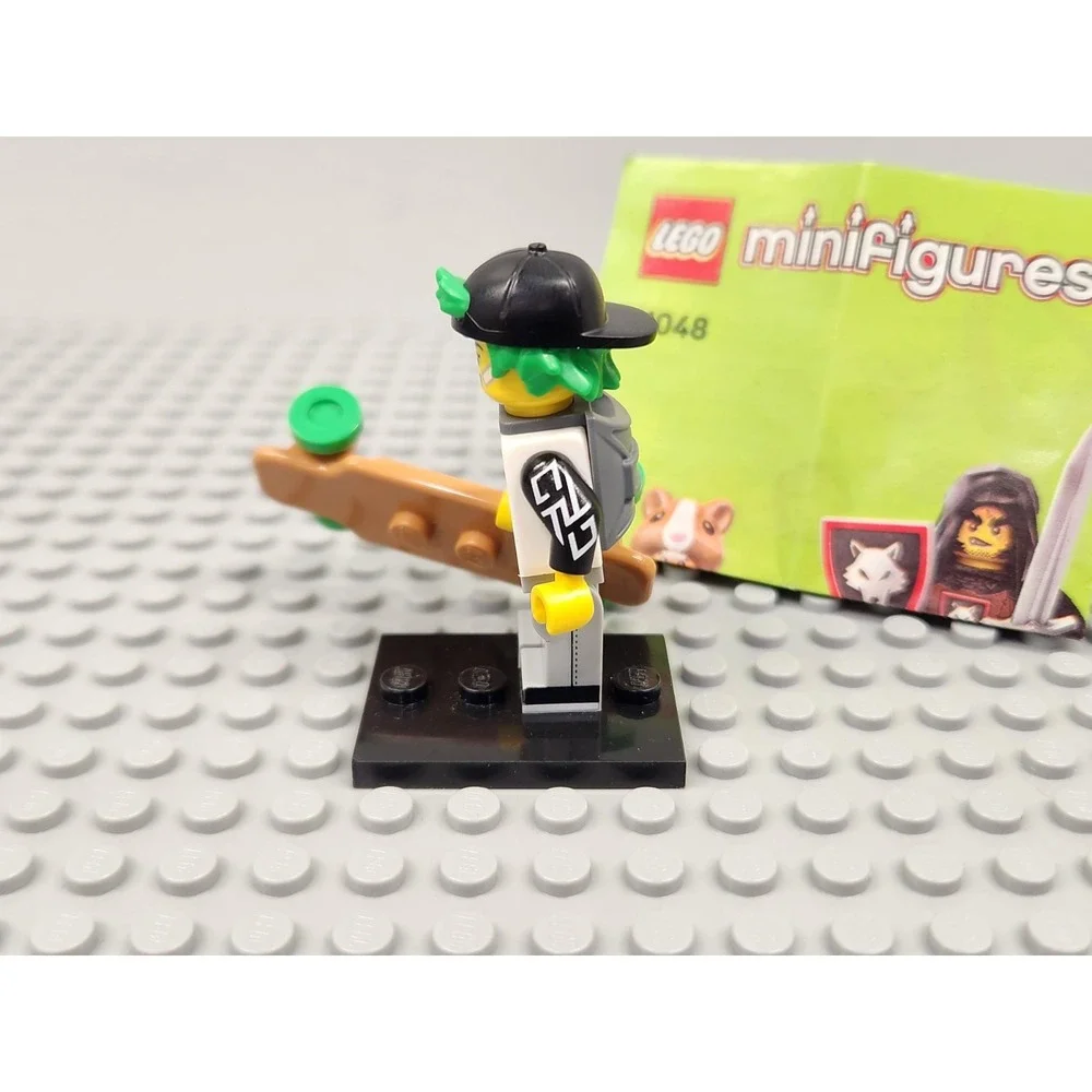 LEGO Longboarder Minifigure Series 27 71048 Skateboard col455 NEW